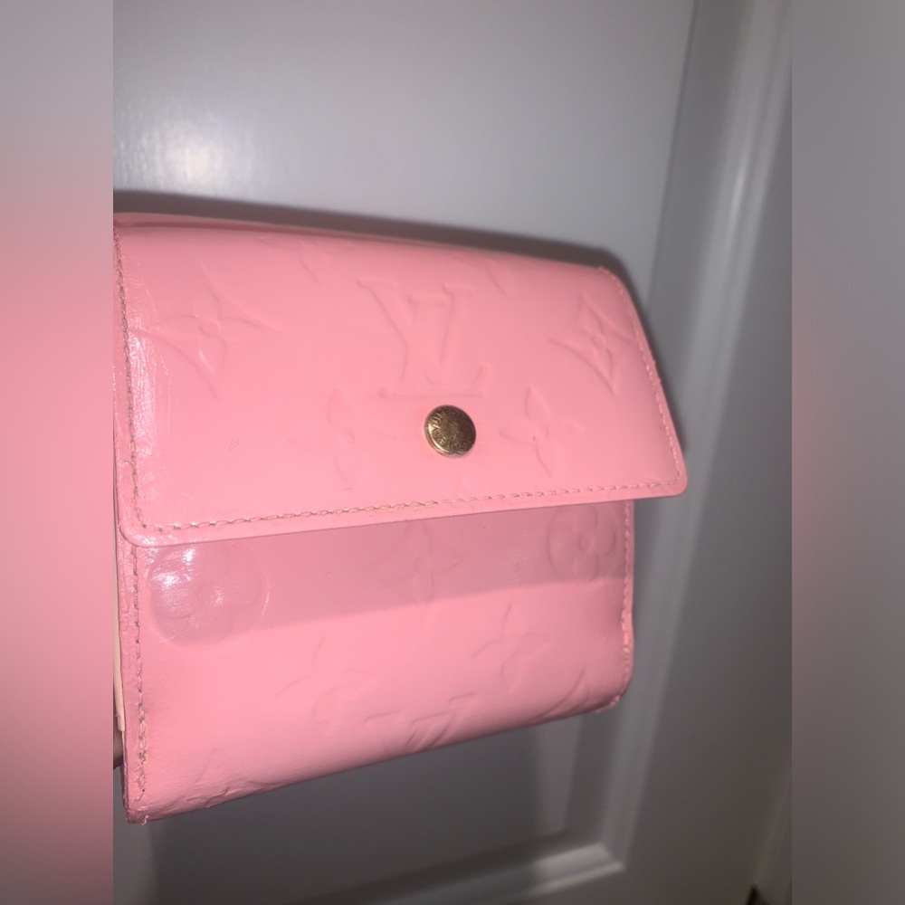 Pink Louis Vuitton Vernis Elise Wallet 🌸